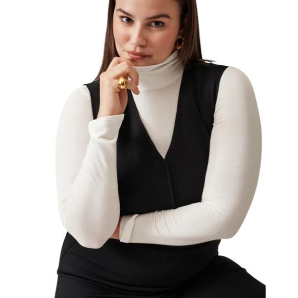 NWT Spanx The Perfect Jumpsuit Black Sleeveless Shaping Tech Flare Size Medium - Picture 3 of 12